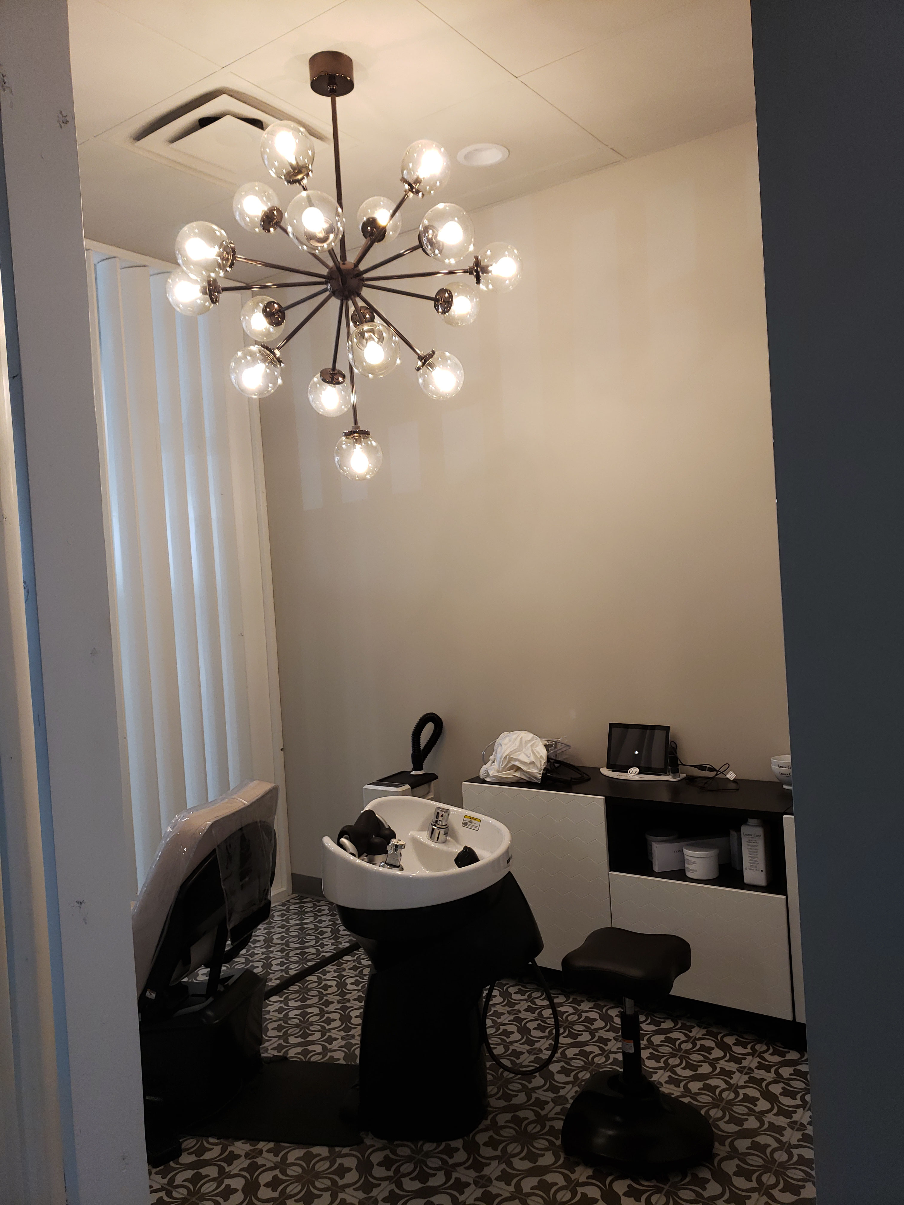 Jovie Salon_0016.jpg